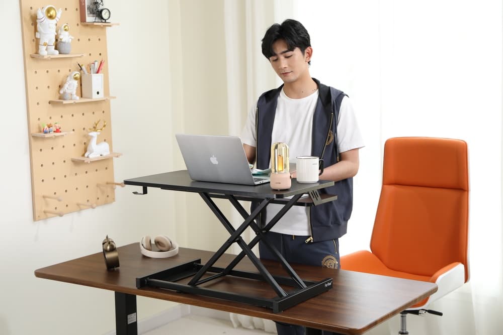 学生宿舍移动桌选哪类更合适